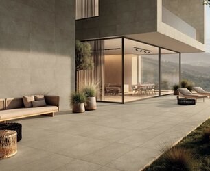 Venkovní dlažba Restone v béžové barvě na terase